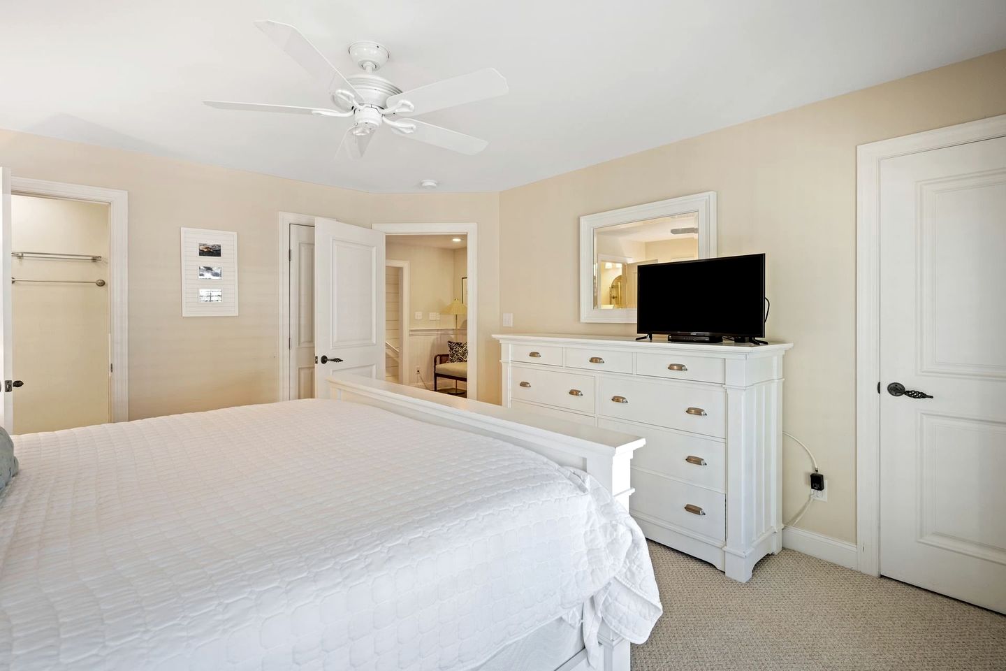 Gorgeous Luxury Beach House with Resort Amenities within Ocean Park in DeBordieu, South Carolina