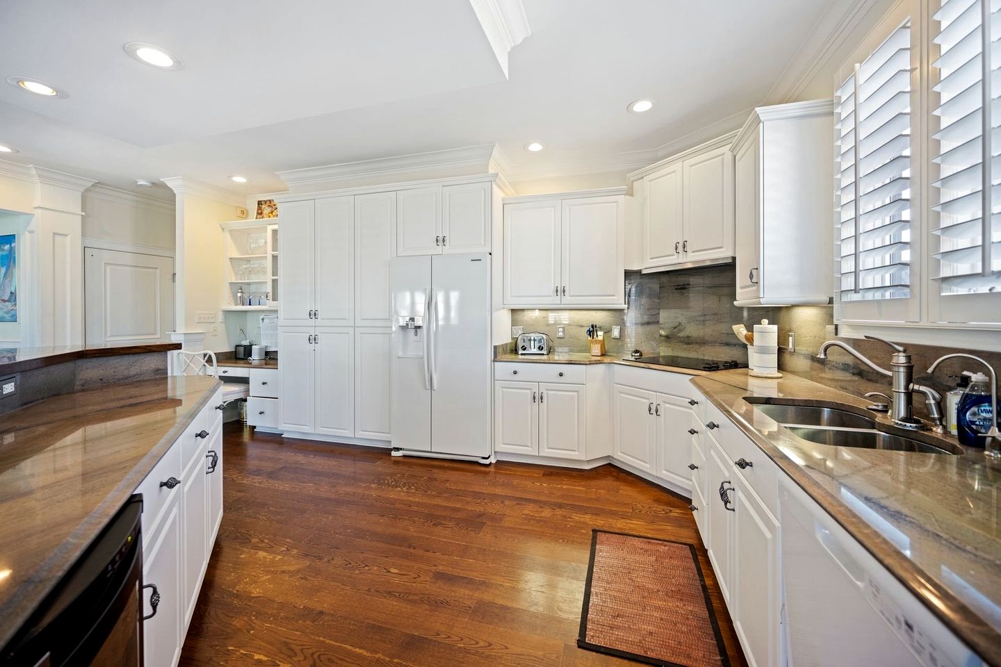 Gorgeous Luxury Beach House with Resort Amenities within Ocean Park in DeBordieu, South Carolina