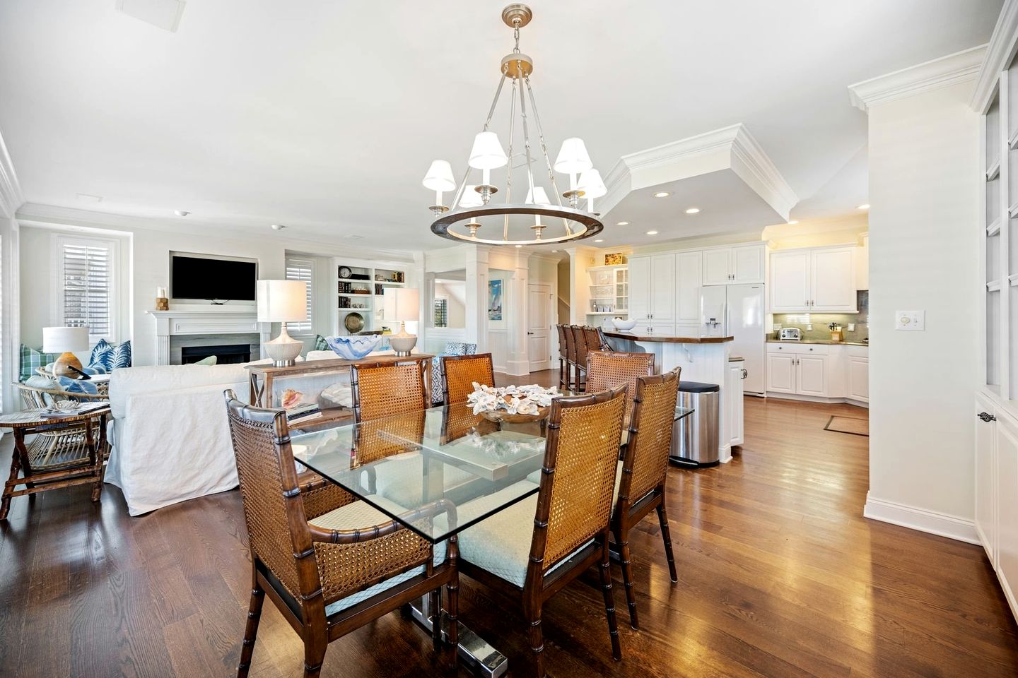 Gorgeous Luxury Beach House with Resort Amenities within Ocean Park in DeBordieu, South Carolina