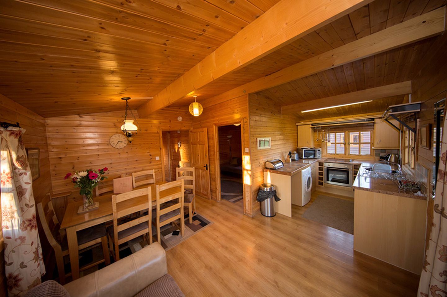 Modern Log Cabin Rental for a Glamping Adventure near Bristol, England