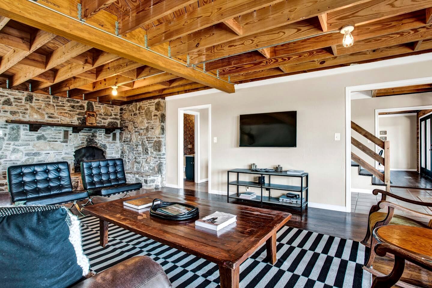 Serene Hilltop Brick Retreat with Panoramic Views Near Fredericksburg, Texas