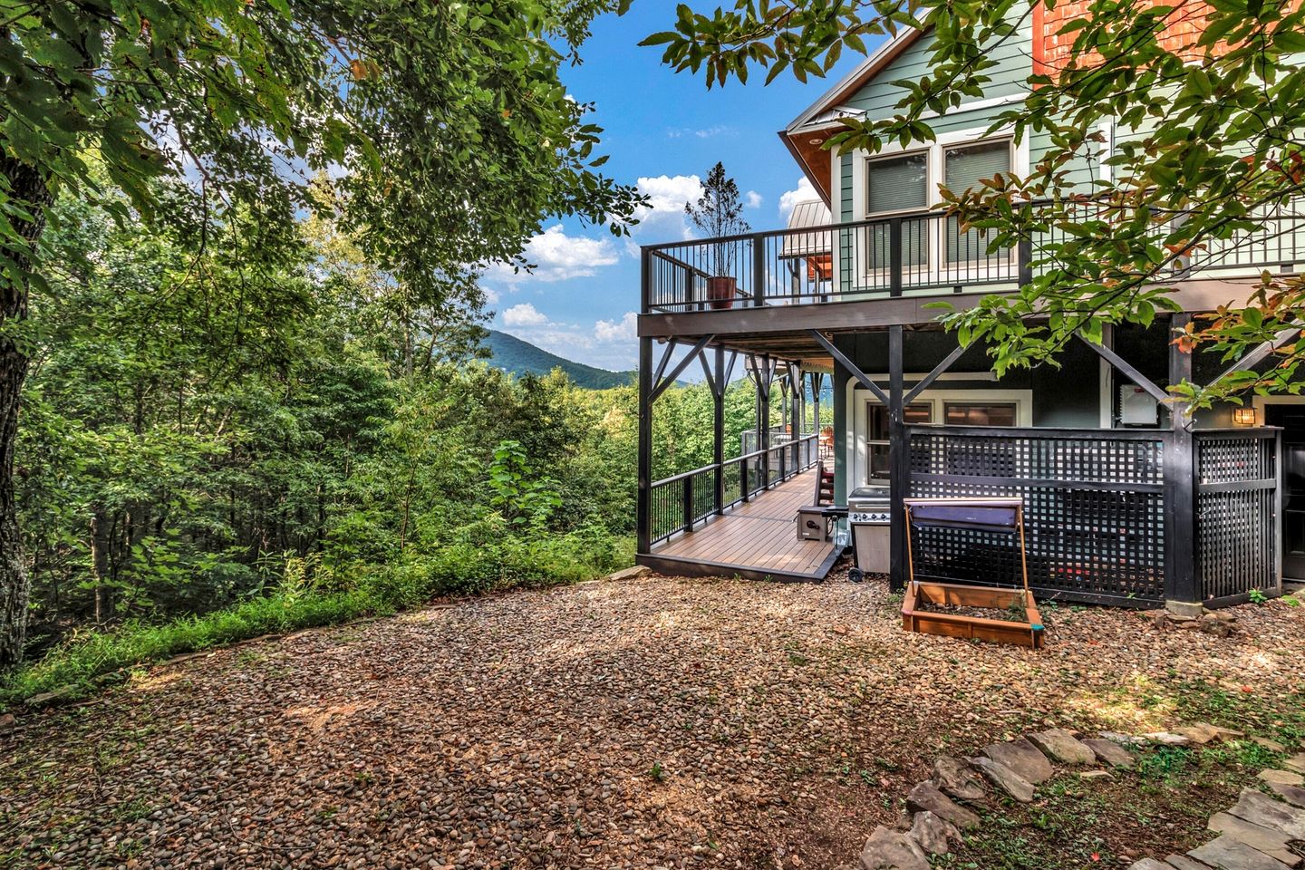 Cozy Mountain Retreat with Hot Tub and Fire Pit near Black Mountain, North Carolina