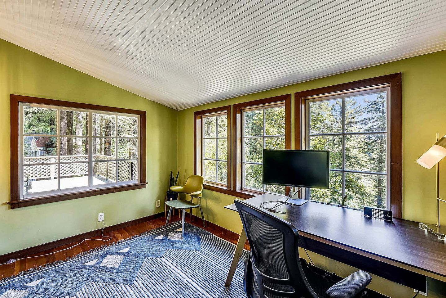 Handsomely Renewed Cabin with Spa Perfect for a Family Escape in Guerneville, California