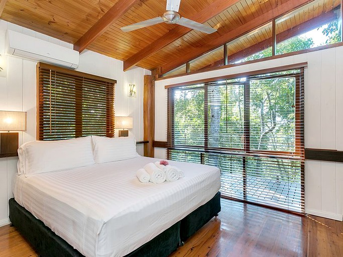 Tree House Rental near Palm Cove  (Cairns, Queensland, Australia)