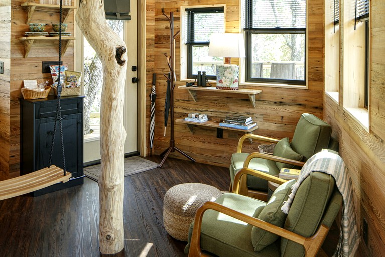 Tree Houses (United States of America, Zirconia, North Carolina)