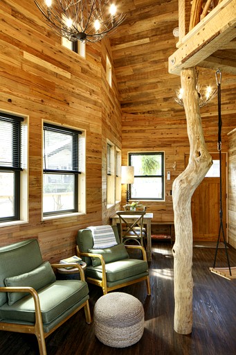 Vacation Rentals (United States of America, Zirconia, North Carolina)