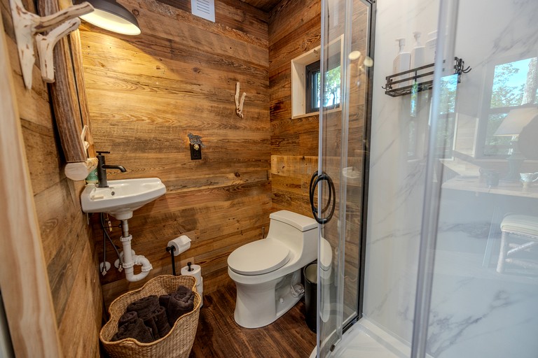 Vacation Rentals (United States of America, Zirconia, North Carolina)