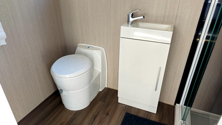 Tiny Houses (Australia, Daisy Hill, Victoria)