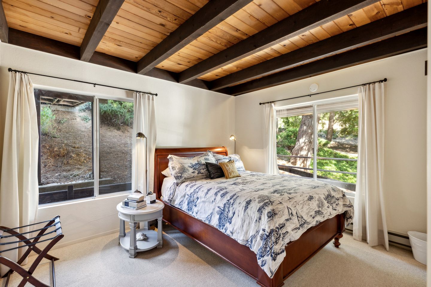 Charming A-Frame with Stunning Views in Kelseyville, California