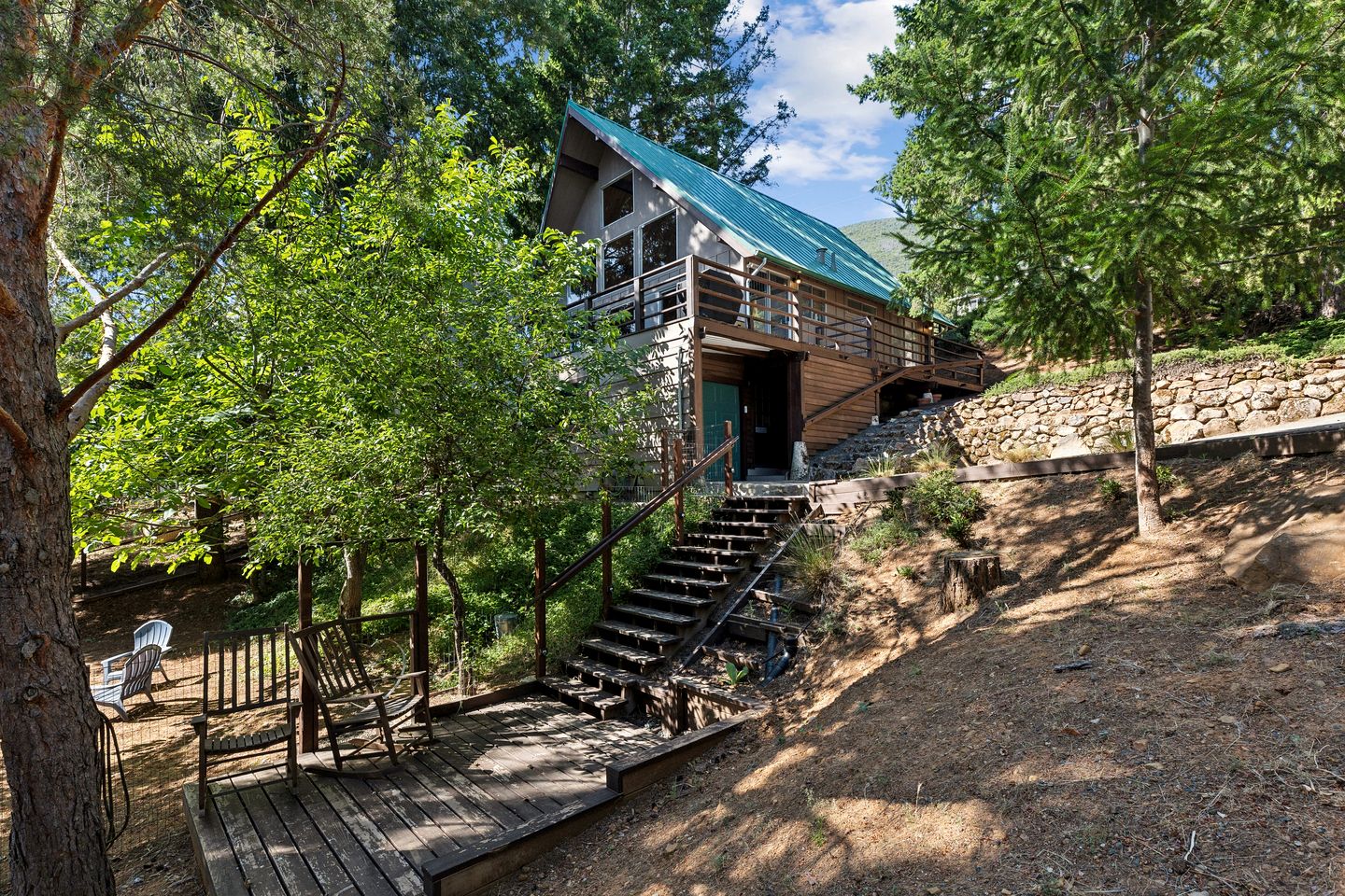 Charming A-Frame with Stunning Views in Kelseyville, California