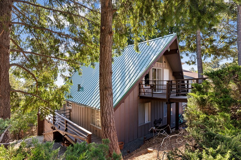 A-Frames (United States of America, Kelseyville, California)