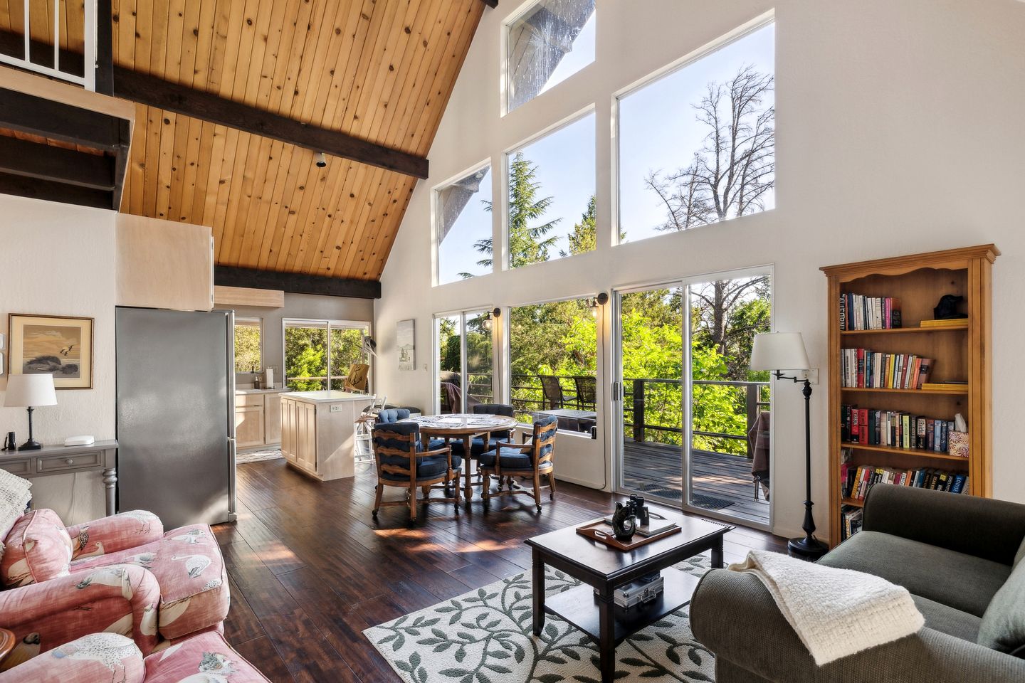 Charming A-Frame with Stunning Views in Kelseyville, California