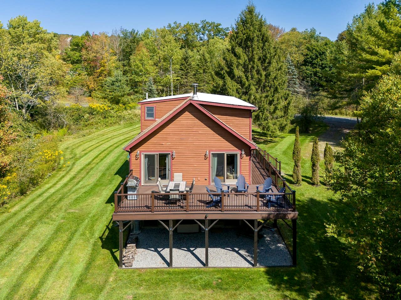 Rustic-Chic Cabin Getaway with Wraparound Deck & Cozy Fireplace in Margaretville, New York