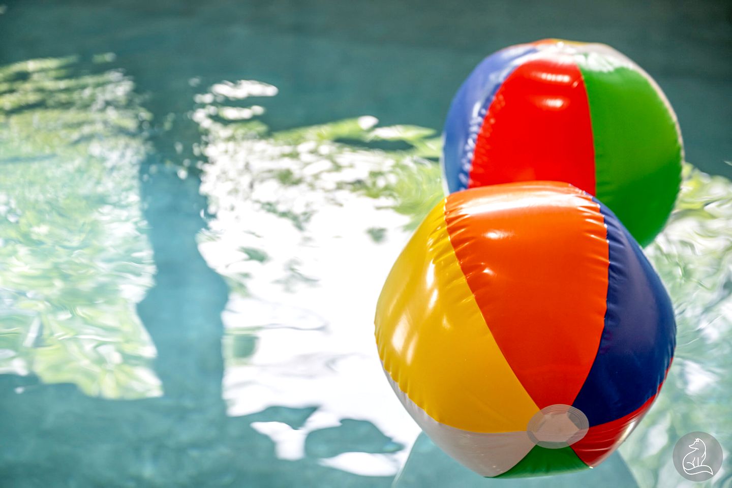 Cozy Wooden Cabin with Games, Hot-tub and Indoor Pool in Sevierville, Tennessee