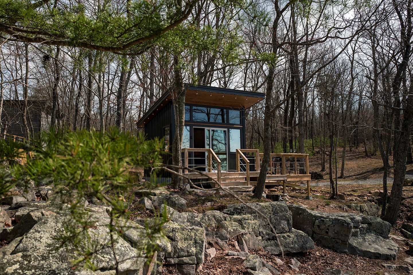 Secluded Rustic Studio-Style Chalet with Open-Air Outdoor Shower near Cloudland Canyon State Park, Menlo, Georgia