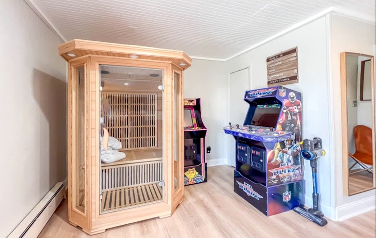 A-Frames (United States of America, Wintergreen, Virginia)