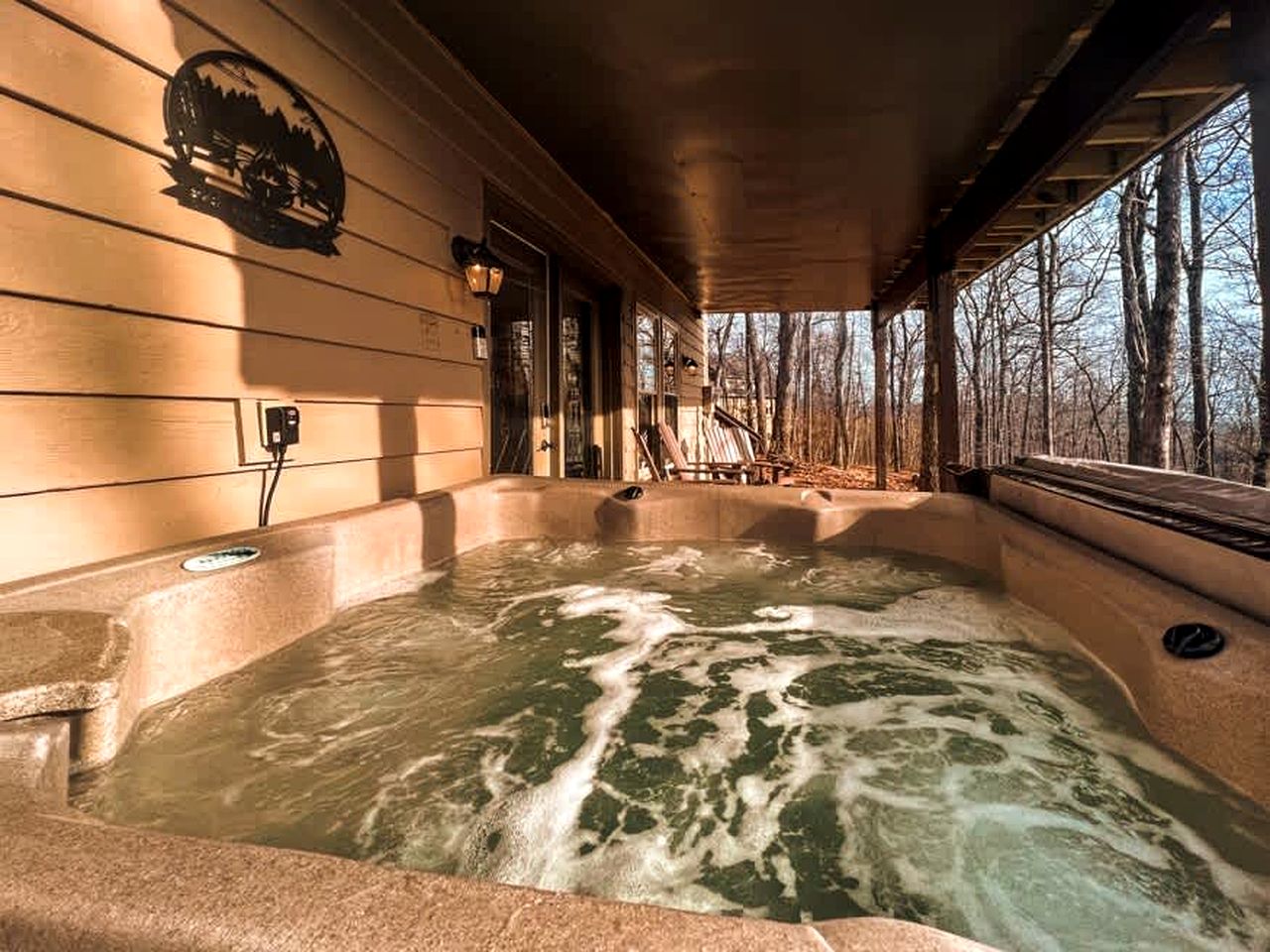 Cozy A-Frame Cabin with Hot Tub & Sauna near Wintergreen Resort, Blue Ridge Mountains VA