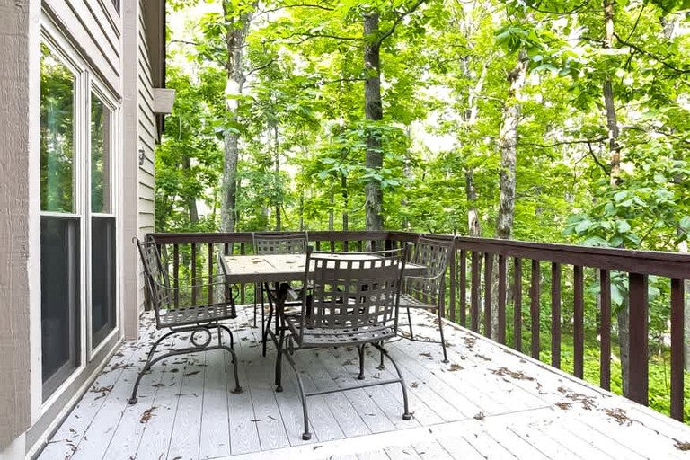 A-Frames (United States of America, Wintergreen, Virginia)