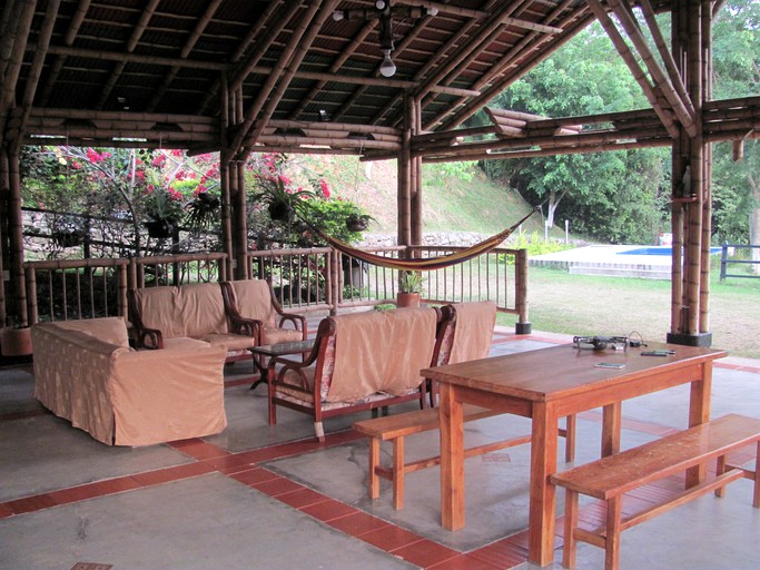 Huts (Guadas, Cundinamarca, Colombia)