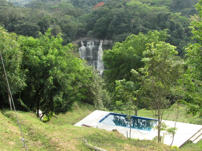 Huts (Guadas, Cundinamarca, Colombia)