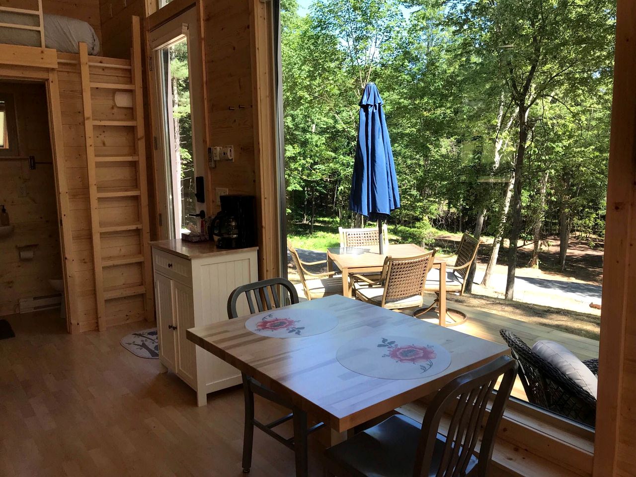 Stunning Tiny House Rental Ideal for a Family Getaway near Woodstock, New York