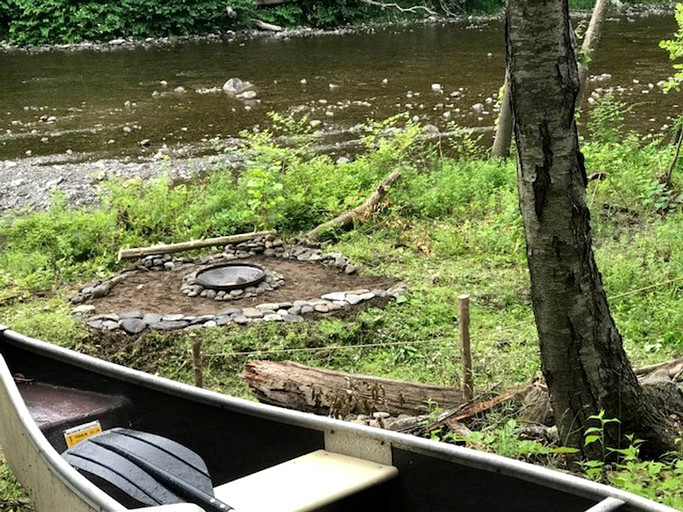 Tiny Houses (South Cairo, New York, United States)