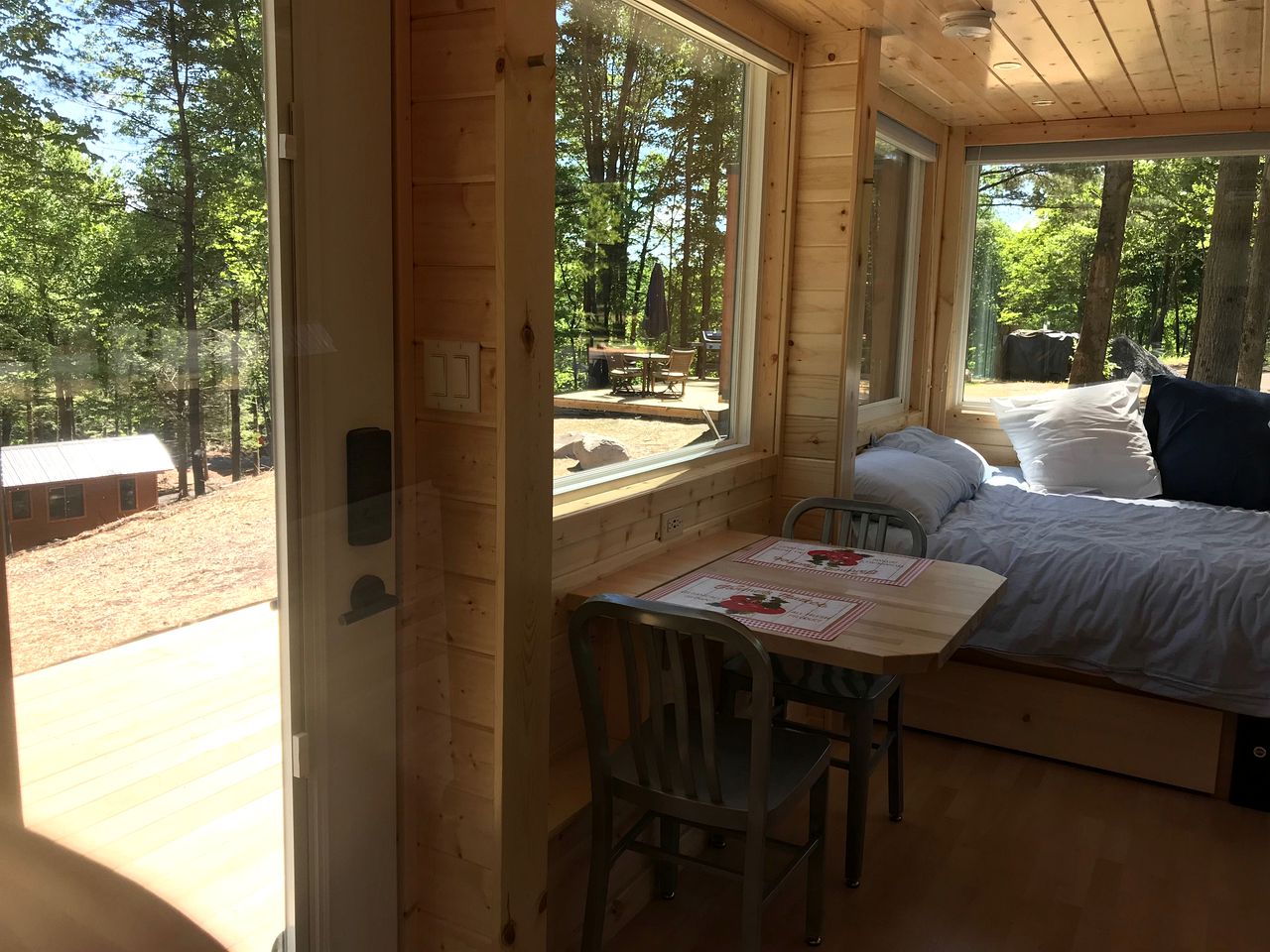 Peaceful Tiny House Rental Perfect for a Romantic Getaway near Albany, New York