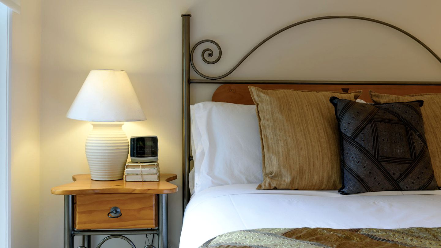 Impressive Moroccan Style Vacation Rental with Spa Bath in Daylesford, Victoria