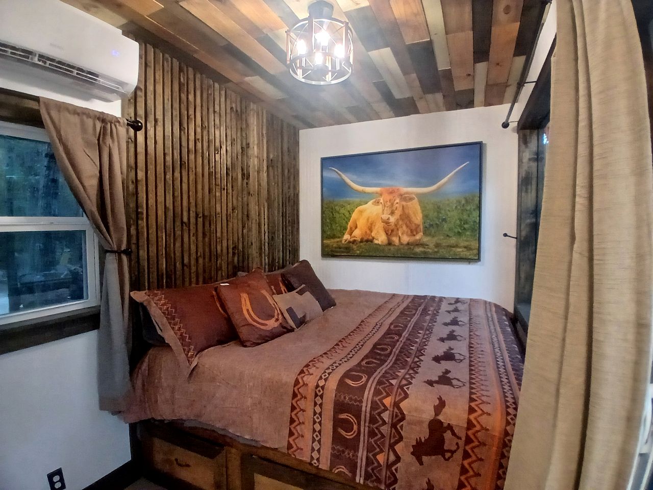 Tranquil Creekside Container with Private Waterfall Near Renaissance Festival | Magnolia, Texas