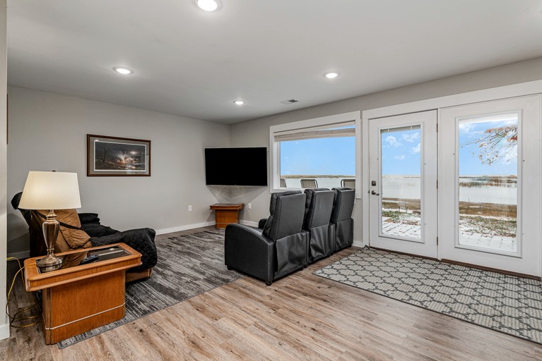 Cabins (United States of America, Au Gres, Michigan)