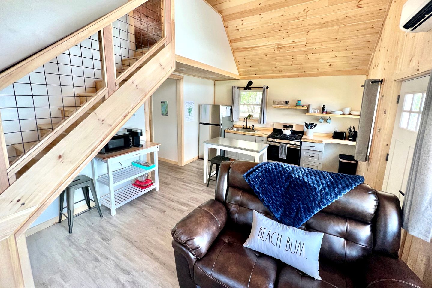 Pet-Friendly Waterfront Cabin with Beach Access, Firepit, and Kayaks in Burnham, Maine