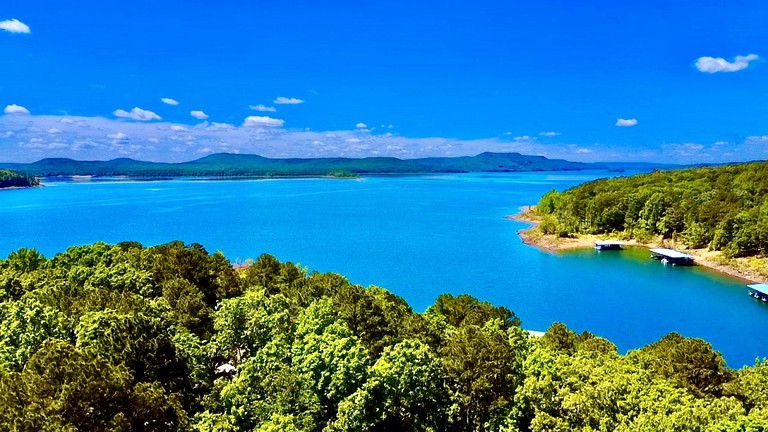 Cabins (United States of America, Fairfield Bay, Arkansas)