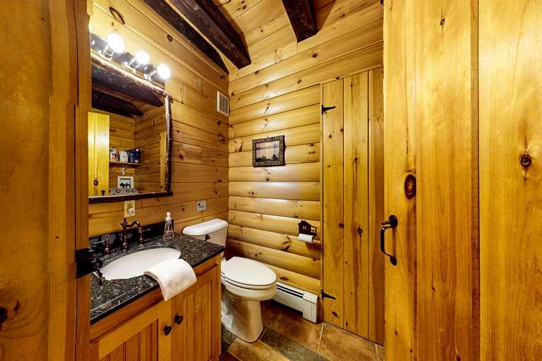 Cabins (United States of America, Greenville, Maine)