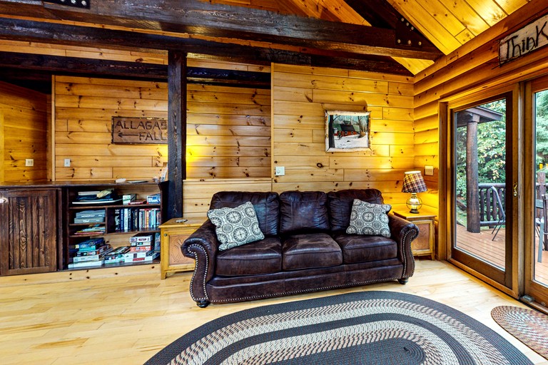 Cabins (United States of America, Greenville, Maine)