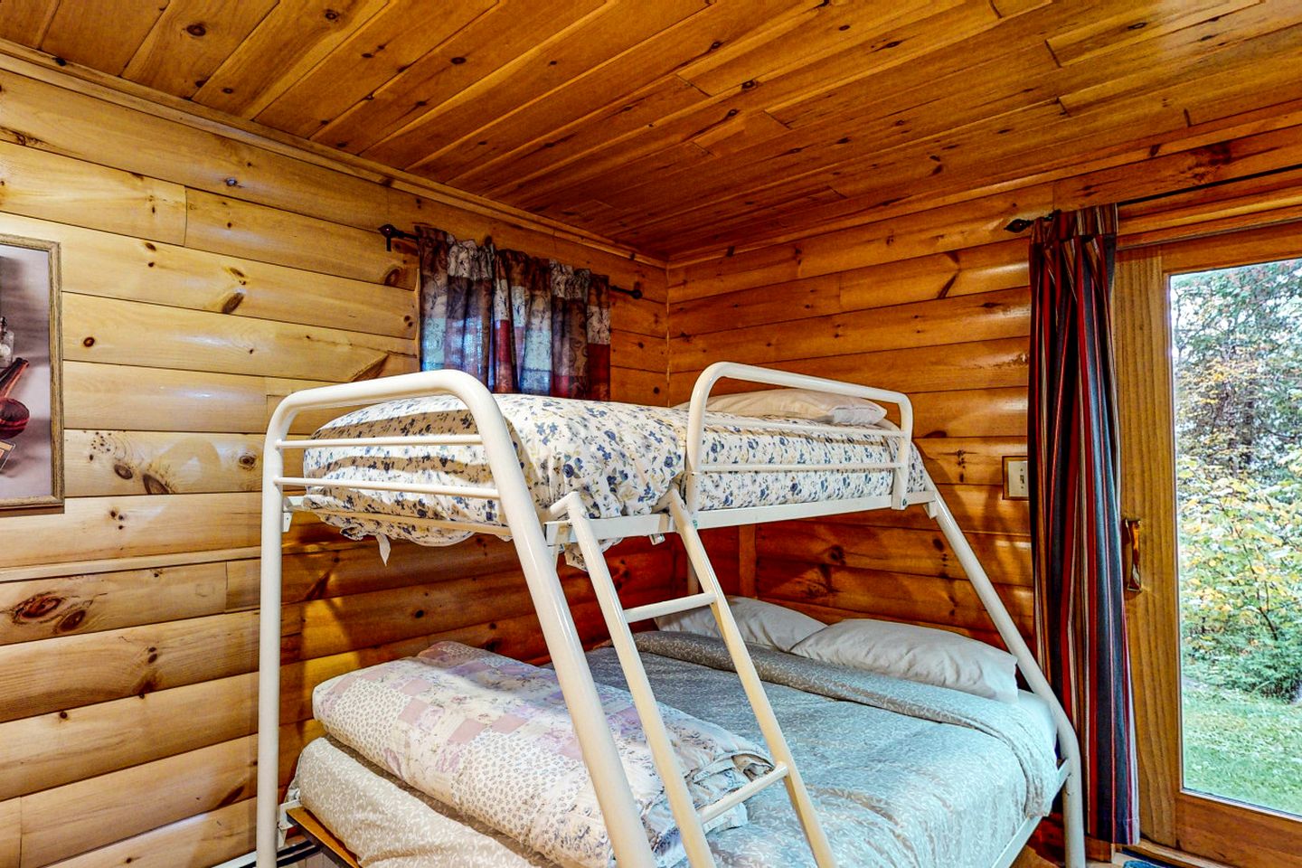 Waterfront Cabin with Private Deck Loaded with Kayaks in Maine