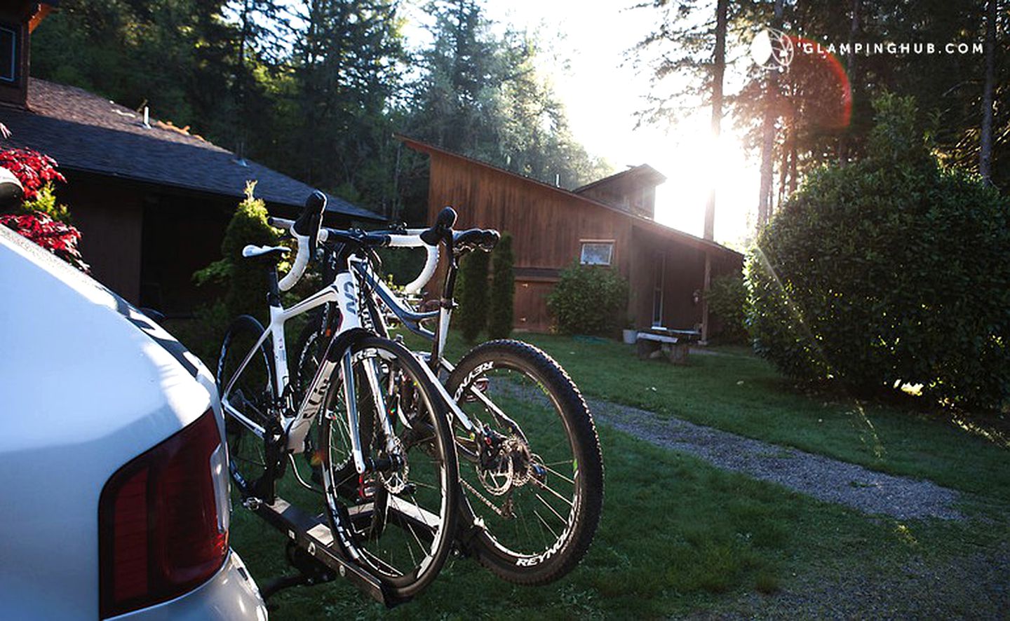 Cozy Cabin Getaway in the Woodlands near the Western Cascades of Oregon