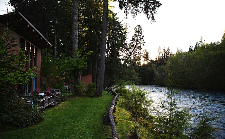 Cabins (McKenzie Bridge, Oregon, United States)