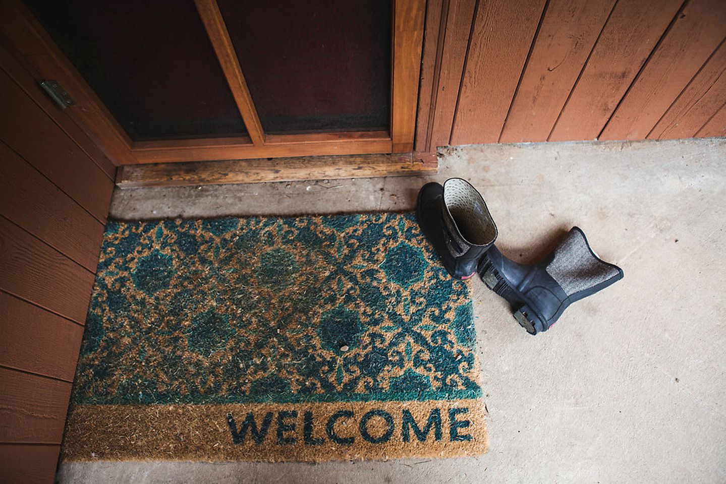 Picturesque Cabin Rental for a Vacation on the Mckenzie River in Oregon