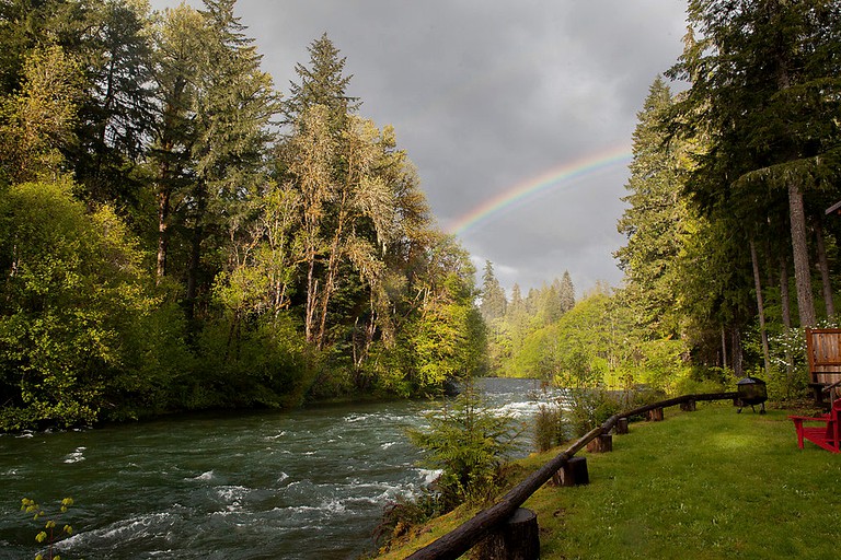 Cabins (McKenzie Bridge, Oregon, United States)
