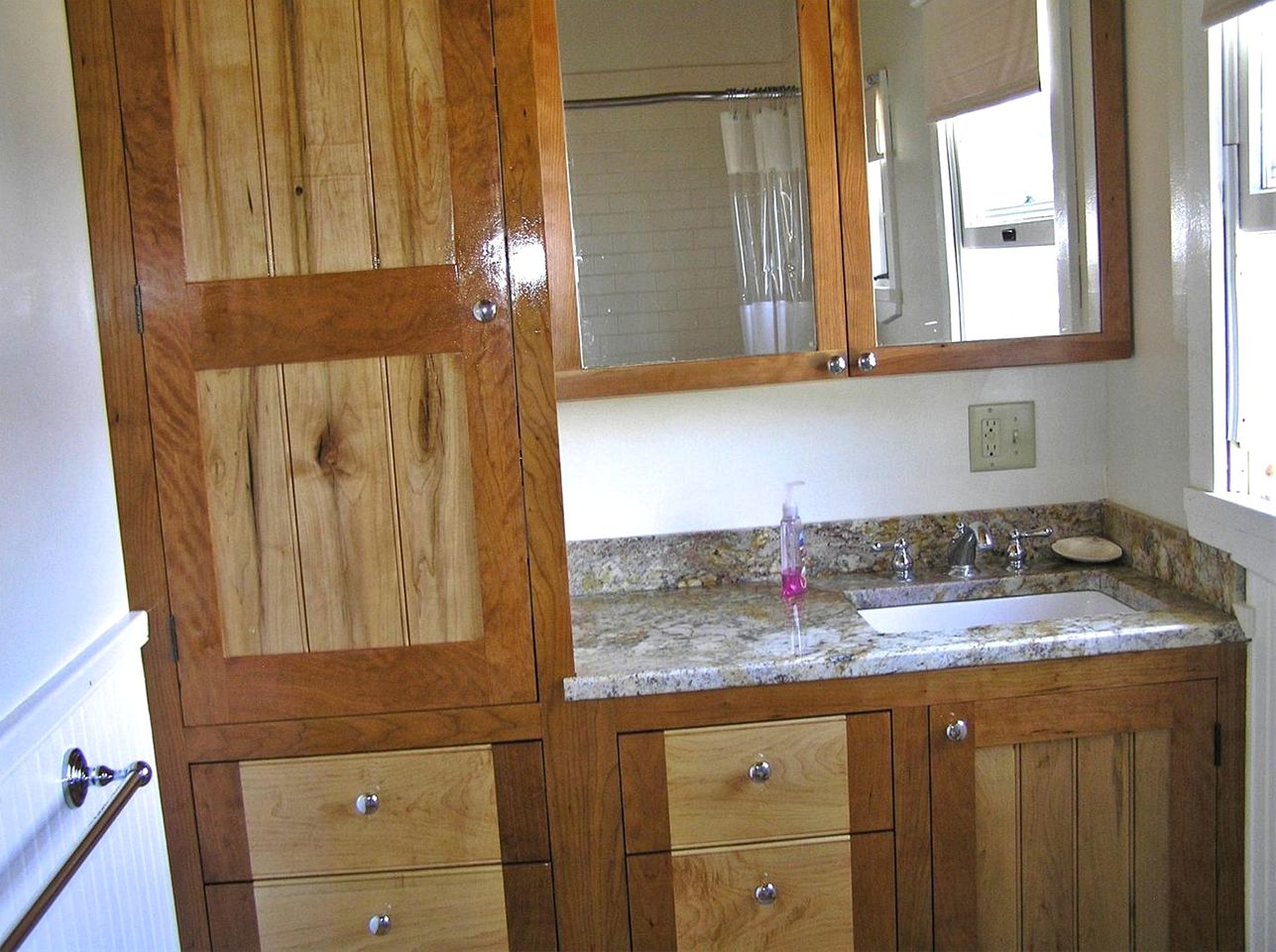 Lovely Beach Cottage with Incredible Sunsets from the Deck in Wellfleet, Massachusetts