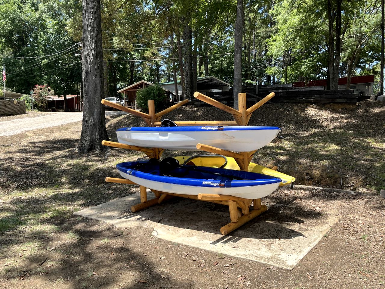Beautiful Cabin by the Lake Nestled in Sabine National Forest for a Romantic Retreat in Hemphill, Texas