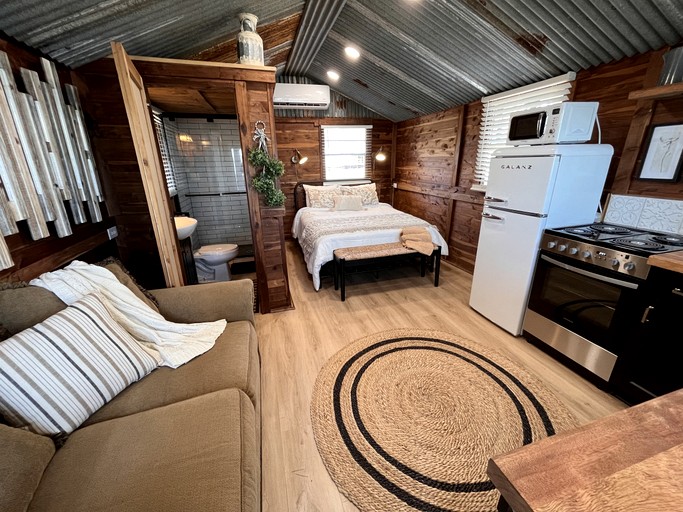 Cabins (United States of America, Hemphill, Texas)