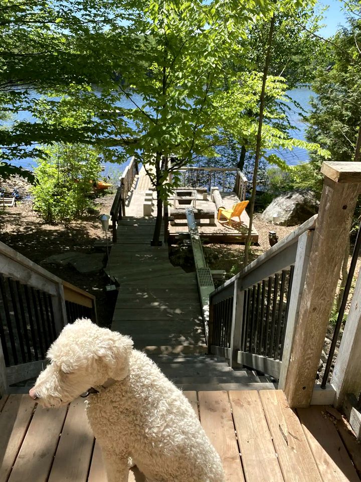 Waterfront Cottage with Hot Tub and Sauna in Wakefield, Quebec, Canada