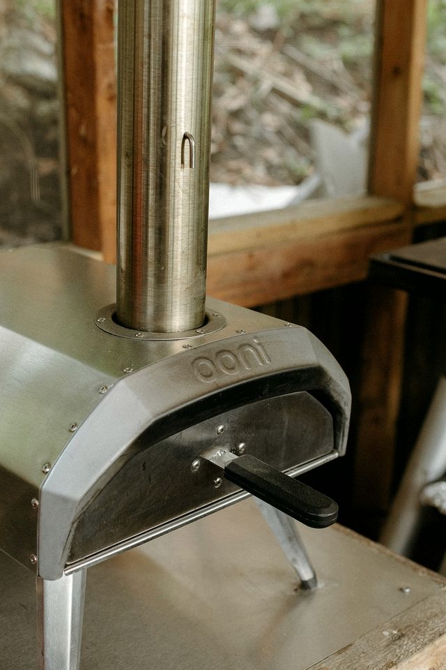 Waterfront Cottage with Hot Tub and Sauna in Wakefield, Quebec, Canada