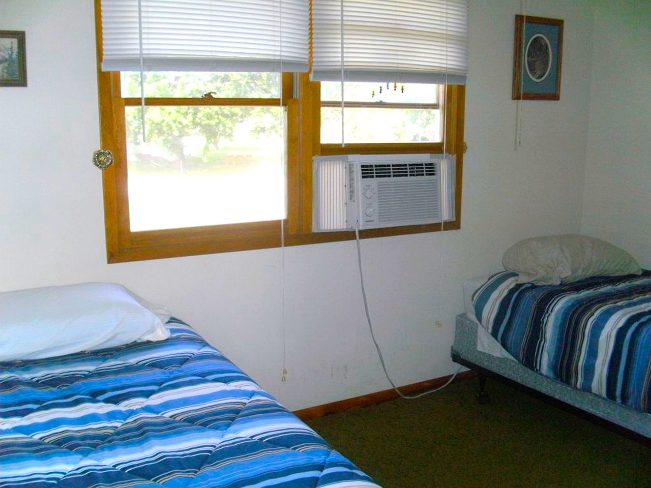 Family-Friendly Waterfront Cottage near the Shimek State Forest and the Mississippi River, Iowa