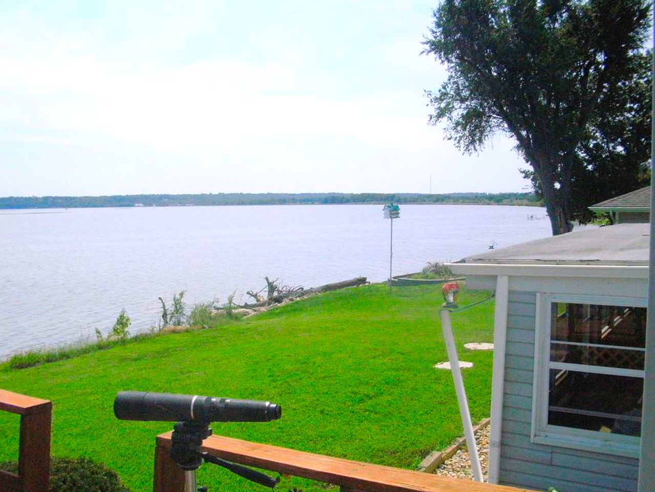 Family-Friendly Waterfront Cottage near the Shimek State Forest and the Mississippi River, Iowa