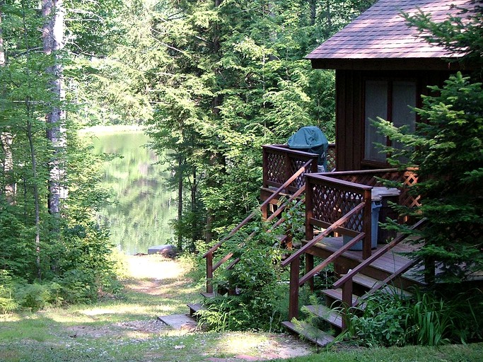 Cabins (Denmark, Maine, United States)