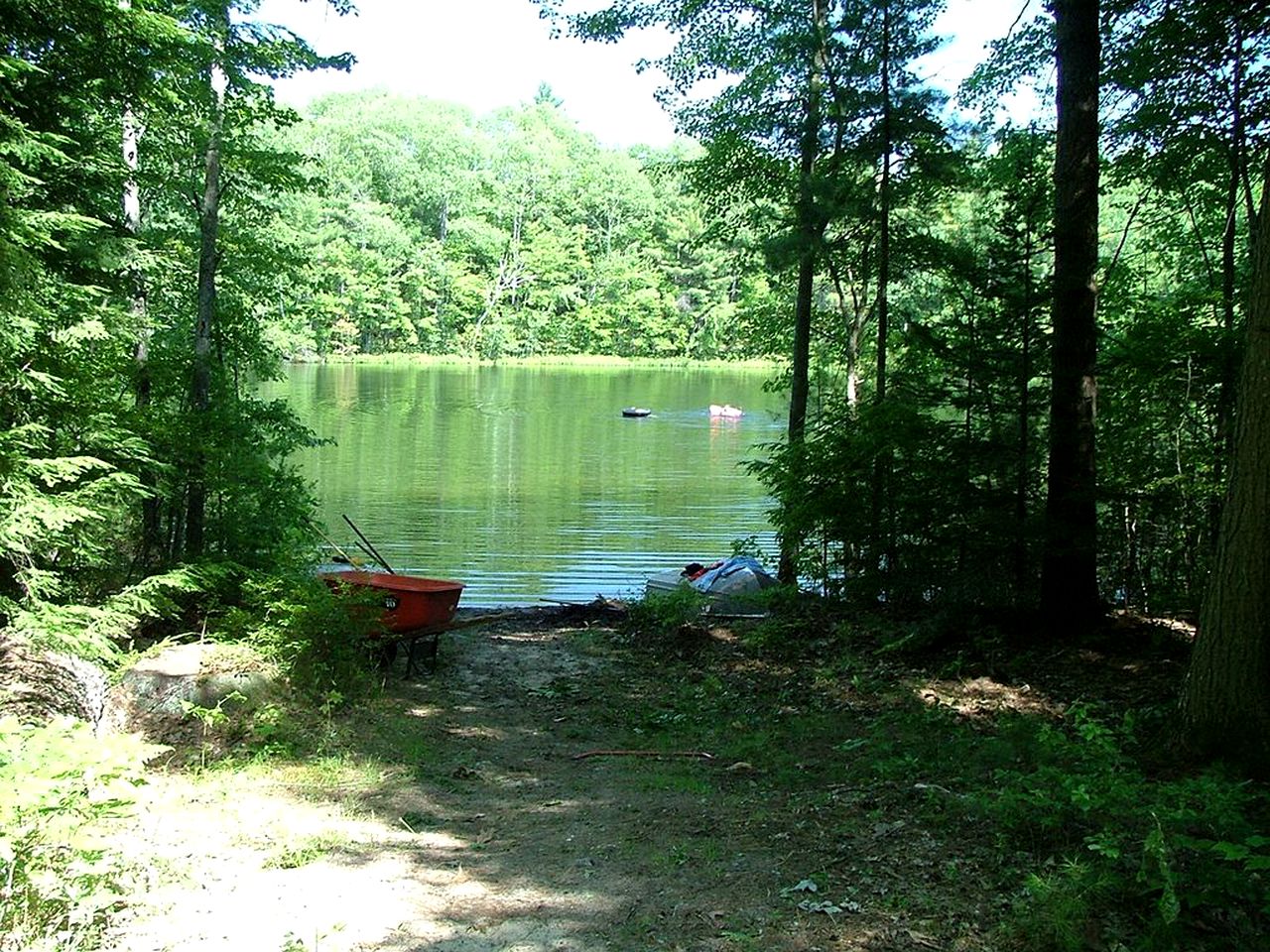 Waterfront Cabin Rental for a Peaceful Lake Getaway in Denmark, Maine