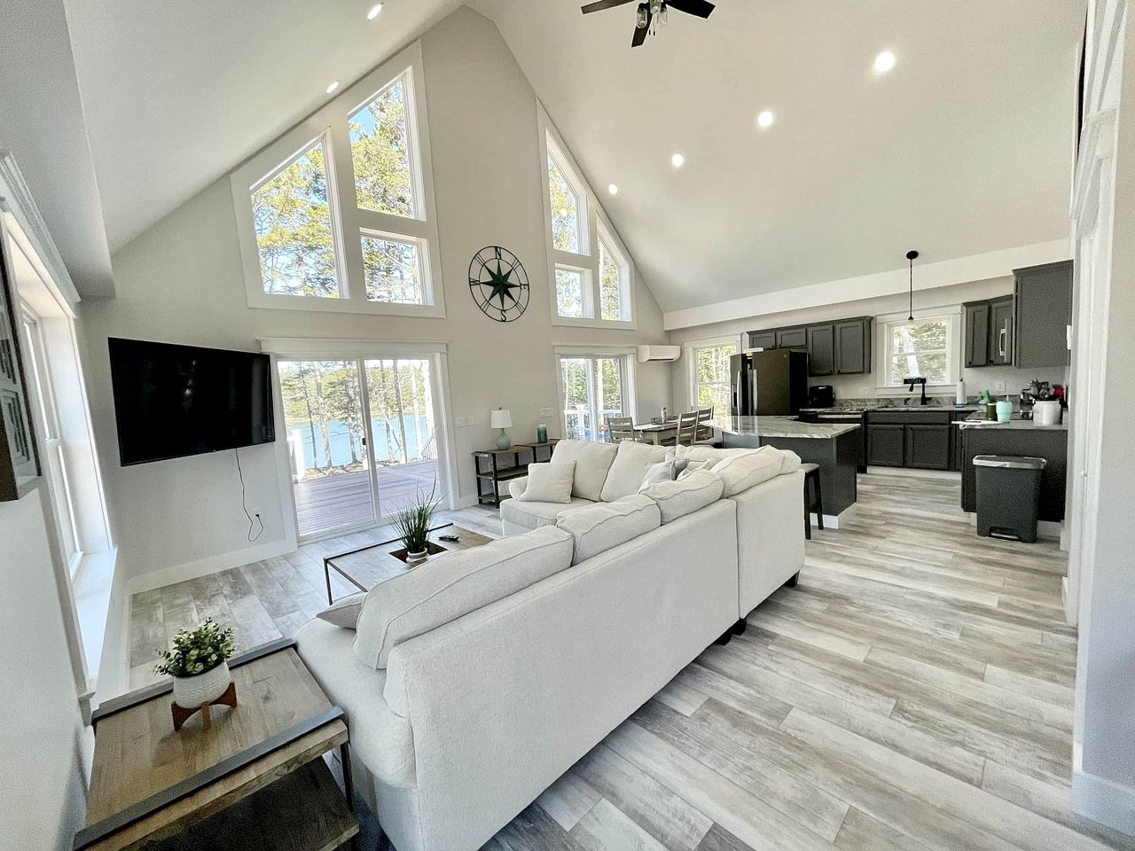 Impressive Waterfront Cabin with Barbecue and Fire Pit in Milbridge, Maine