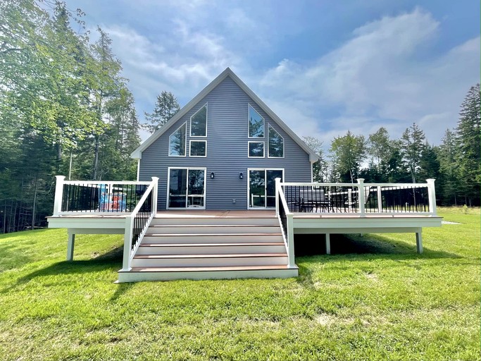 Cabins (United States of America, Milbridge, Maine)